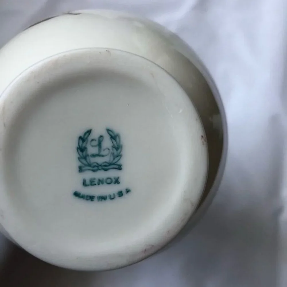 Lenox Vintage Rose Bud Gold Trim Vase 
